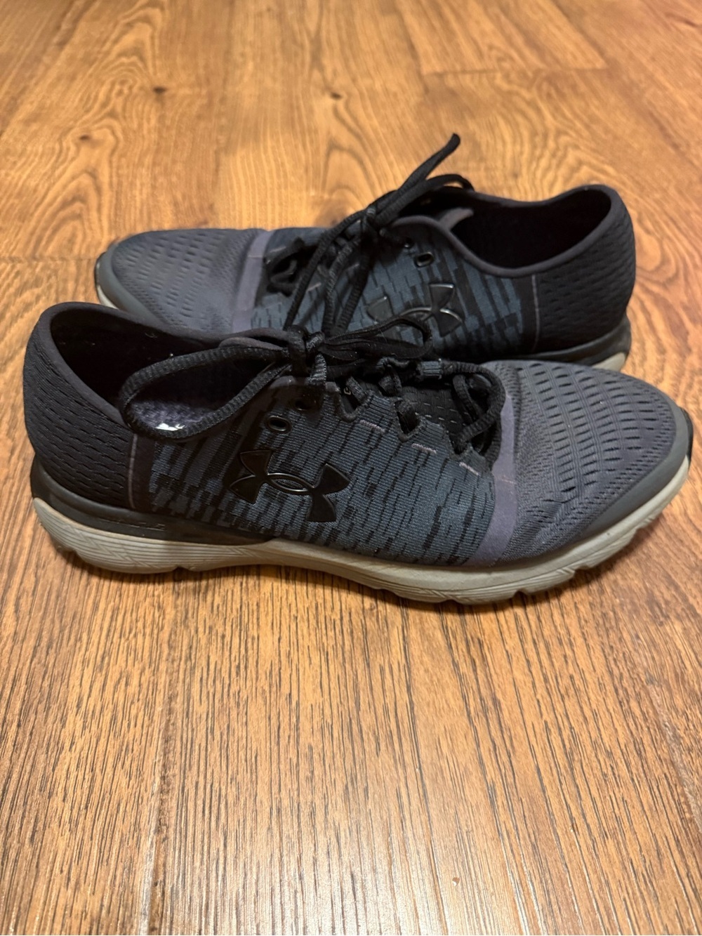 Under Armour Speedform Gemini 3 running shoes women’s size 9